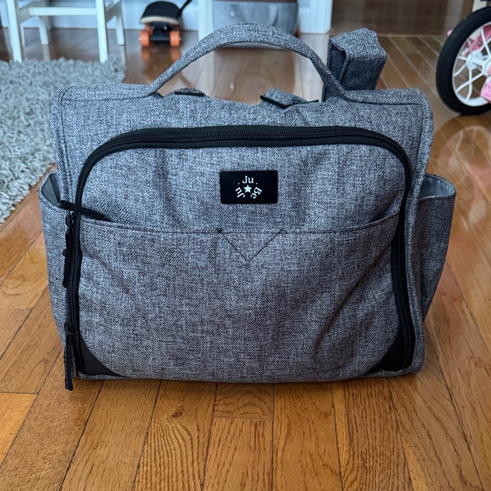 Ju-Ju-Be Gray Diaper Bag
